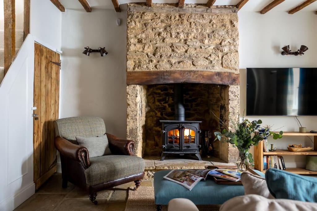 Charming 17Th Century Cotswold Cottage Adlestrop Kültér fotó