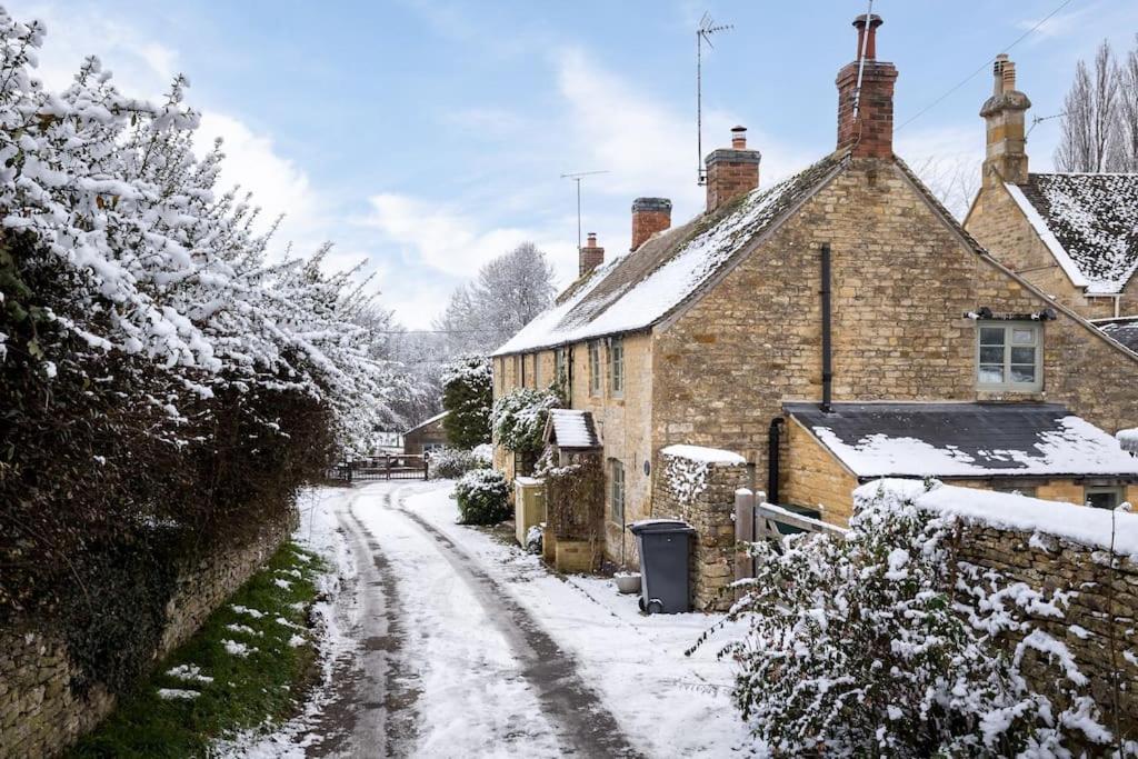Charming 17Th Century Cotswold Cottage Adlestrop Kültér fotó