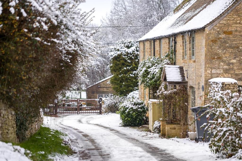 Charming 17Th Century Cotswold Cottage Adlestrop Kültér fotó